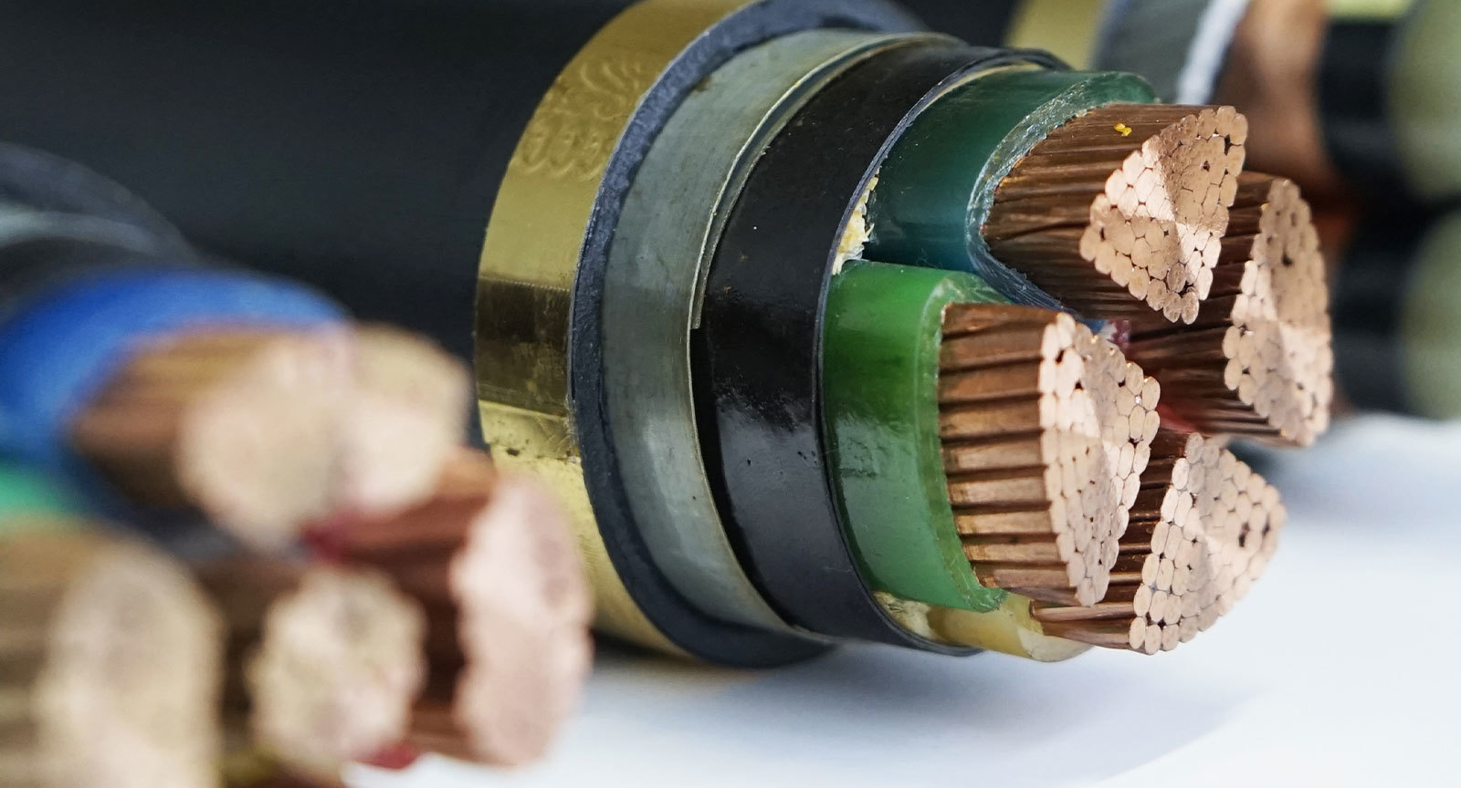 Low voltage power cable